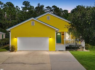 1033 Ridgewood Dr, Lillian, AL 36549