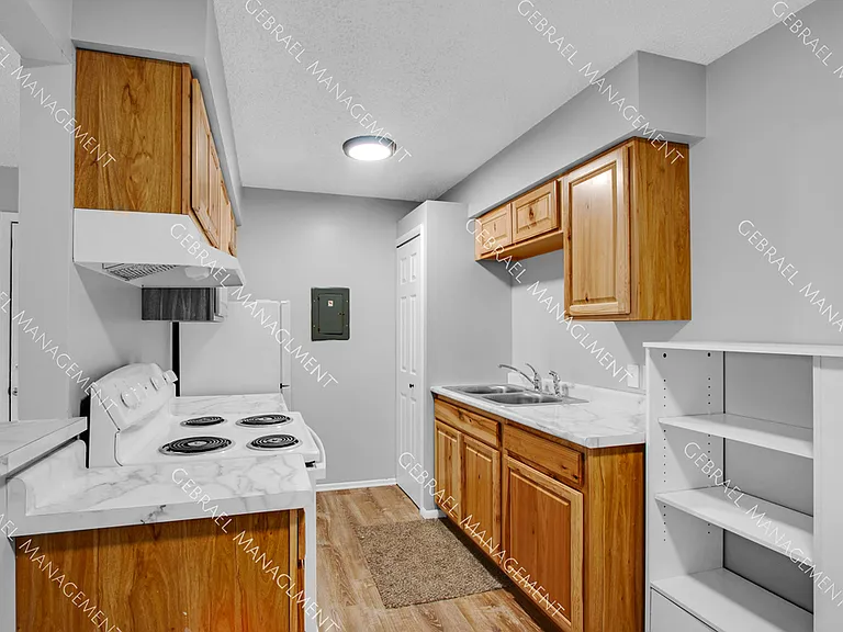 4430 E Mount Morris Rd — Photo 15