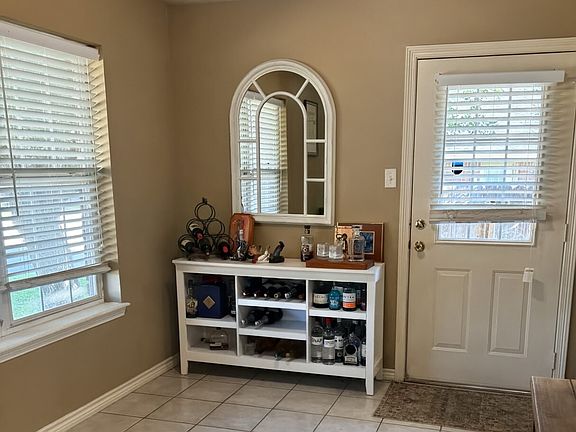 4th image of 1014 Sun Meadow Ct