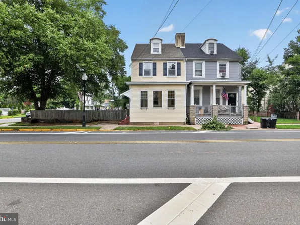 303 Garden St, Mount Holly, NJ 08060