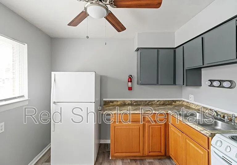 815 George Pl #11 — Photo 2