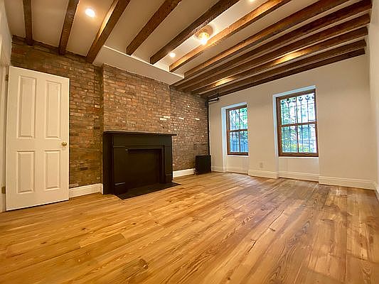 1st image of 424 Park Pl #1