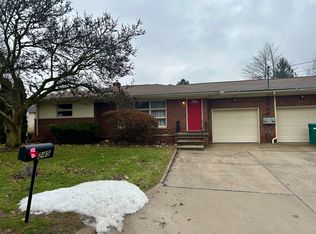 245 Winchester Rd, Akron, OH 44333