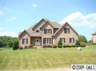 383 Ponderosa Cir, Mooresville, NC 28117
