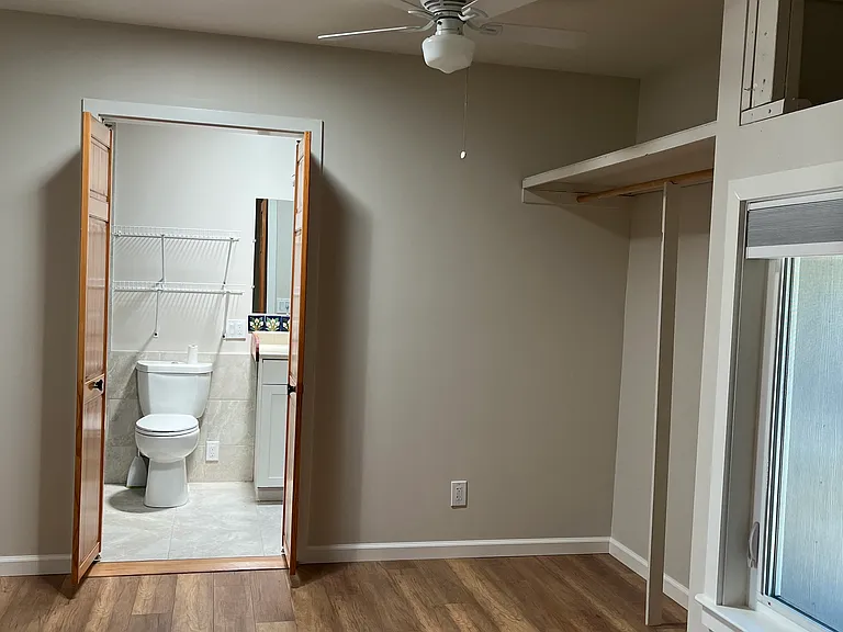115 Marnell Ave #B — Photo 9