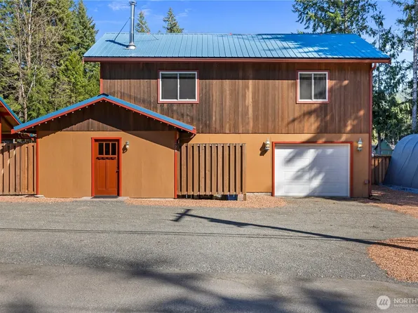 424 Cannon Road, Packwood, WA 98361