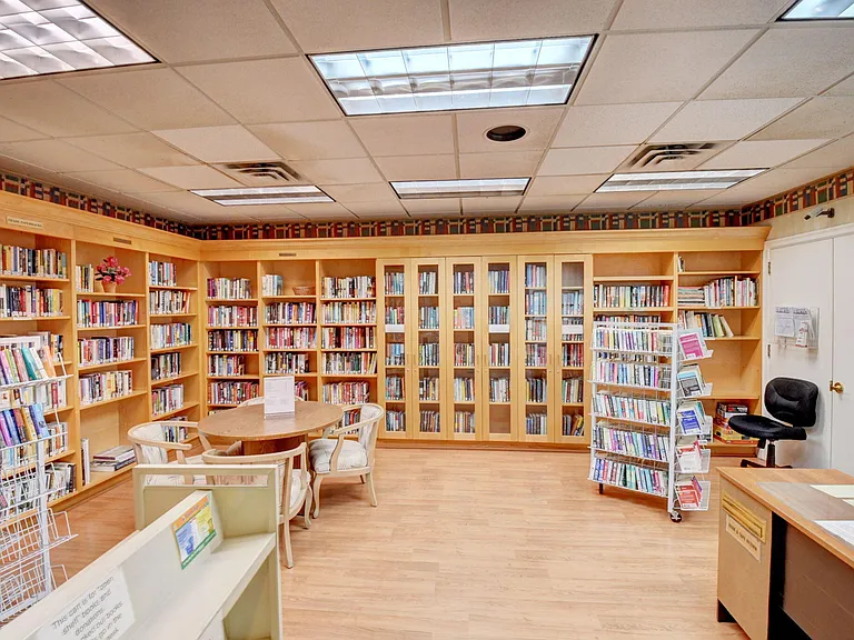717 NW 29th Ave #B — Photo 45