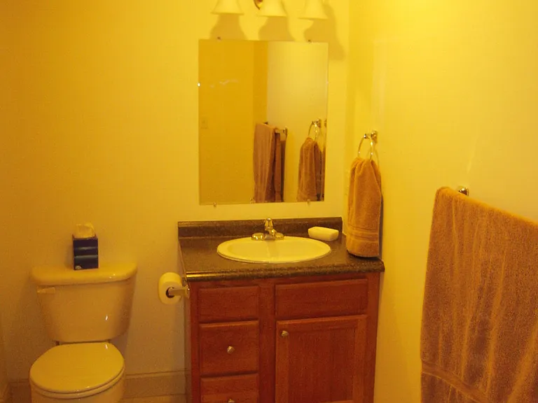 Stonybrook Apartments — Photo 6