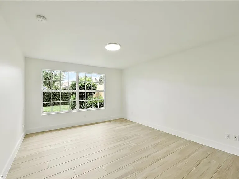 28050 Boccaccio Way — Photo 16