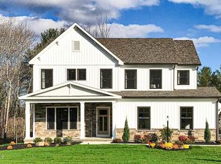 4 Espen Pl, Schenectady, NY 12309