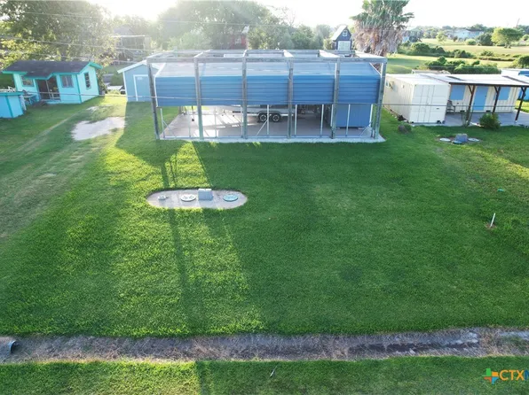 886 Swan Point Marina Rd, Seadrift, TX 77983