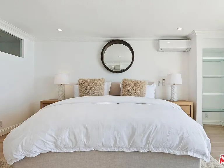 11874 Beach Club Way — Photo 19