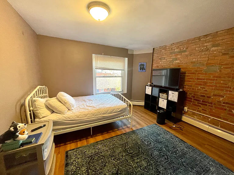 68 Hammond St #2 — Photo 16