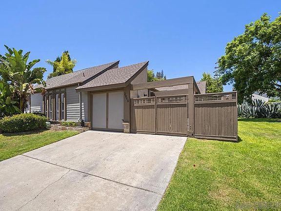 2nd image of 2848 Glen Canyon Cir