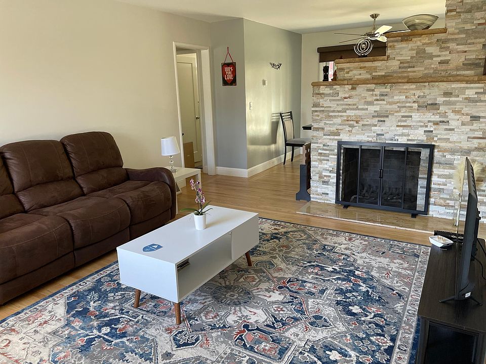 1st image of 15195 Clydelle Ave
