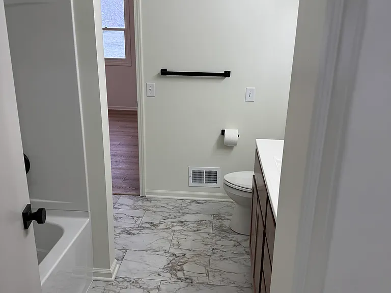 4425 Thirteen Mile Rd NE — Photo 11