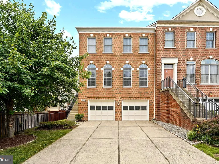 4519 Fair Valley Dr — Photo 1