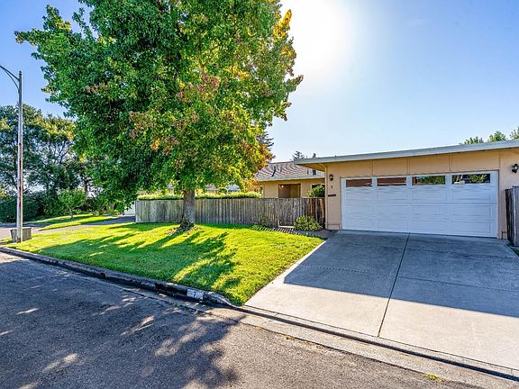 3rd image of 7 Temelec Circle