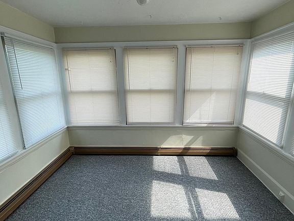 2nd image of 1084 Jefferson Ave #6