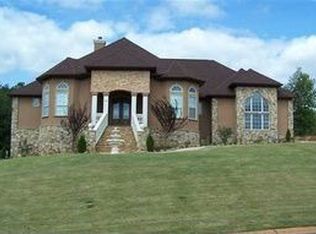 908 Lansfair Dr, Inman, SC 29349