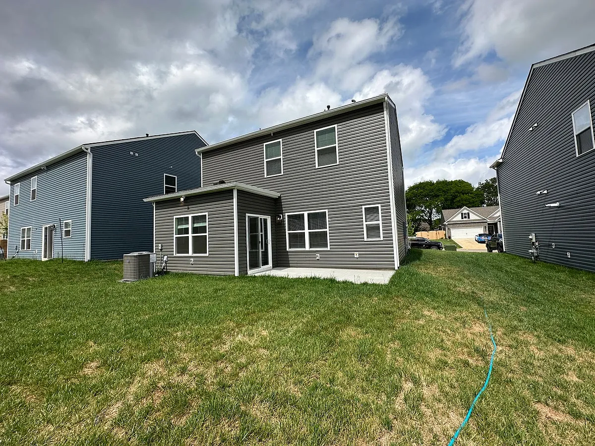 Building Photo - 1345 Three Horses Ln