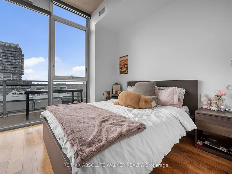 360 McLeod St #717 — Photo 25