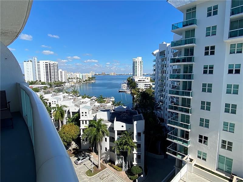 1st image of 7900 Harbor Island Dr APT 910