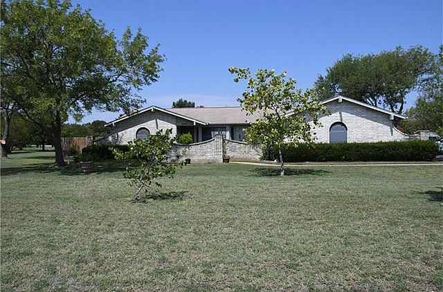 1st image of 302 Arroyo Vista Dr