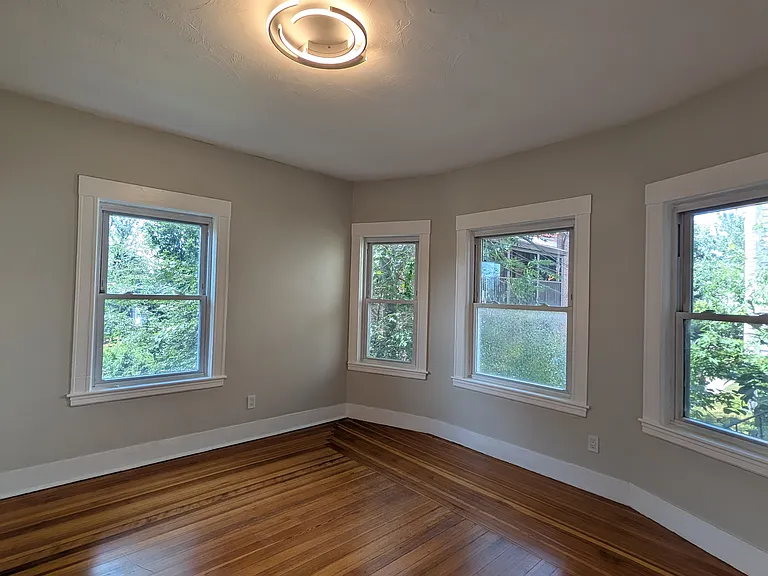 78R Mount Vernon St #1-R — Photo 4
