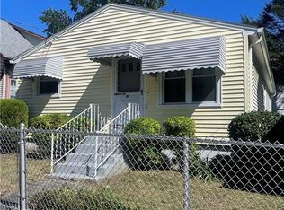 87 Pinehurst Ave, Providence, RI 02908