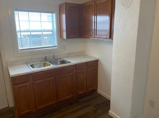 909B Park Ter, High Pt, NC 27260