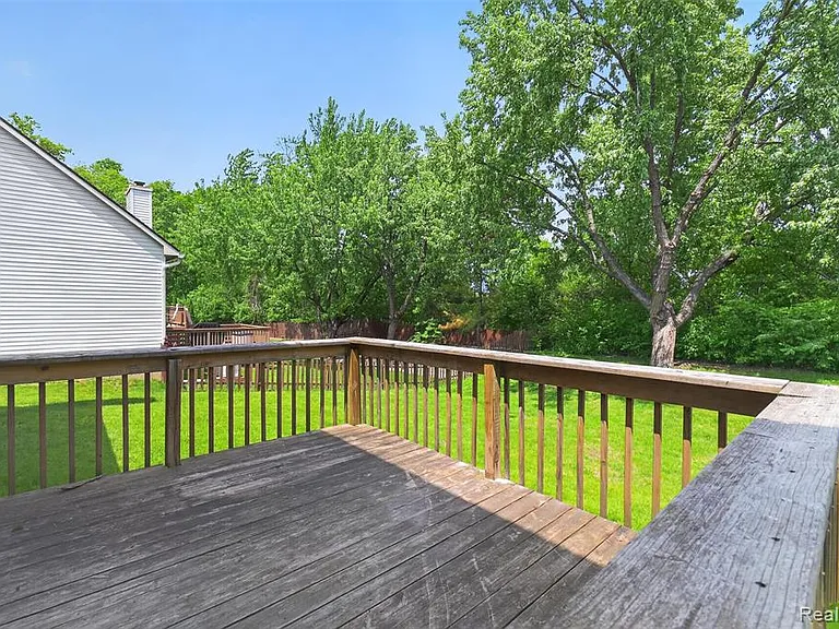 3457 Ashburnam Rd — Photo 41