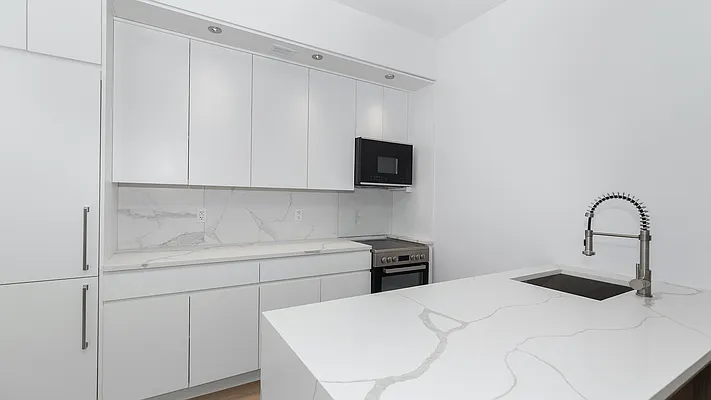 Rented by Nooklyn NYC LLC | media 29