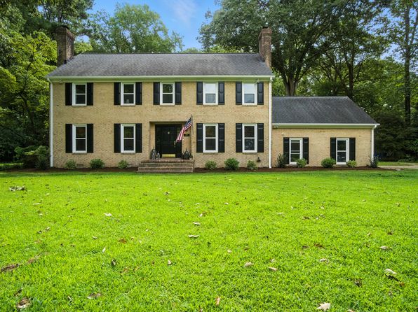 3671 Hill Breeze Rd