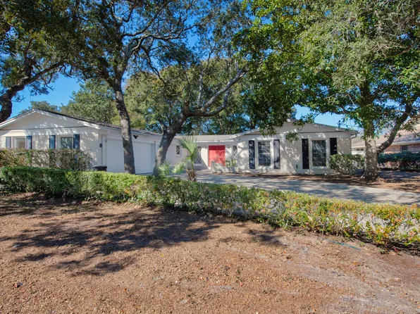 8 Country Club Rd, Shalimar, FL 32579