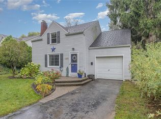 127 Ridgewood Dr, Rochester, NY 14622