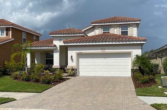 1st image of 2808 Esmeralda Dr