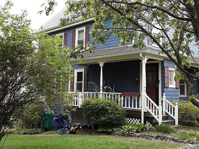 24 Elliot Ter — Photo 11