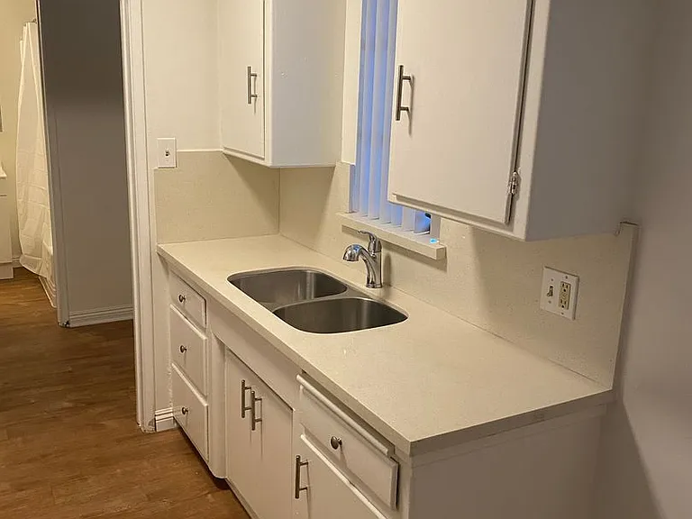 f7124 — Photo 12
