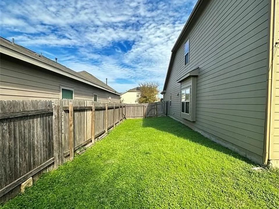 1st image of 6105 Mary Lewis Dr