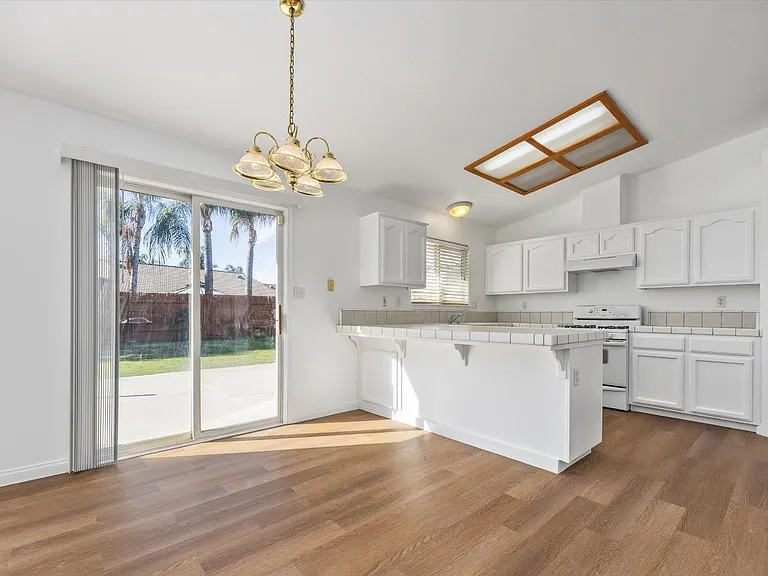 3921 White Sands Dr — Photo 16