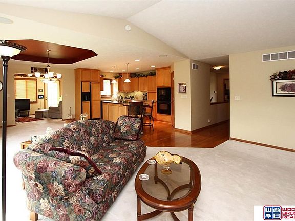 4th image of 9176 Chalk Hill Ct