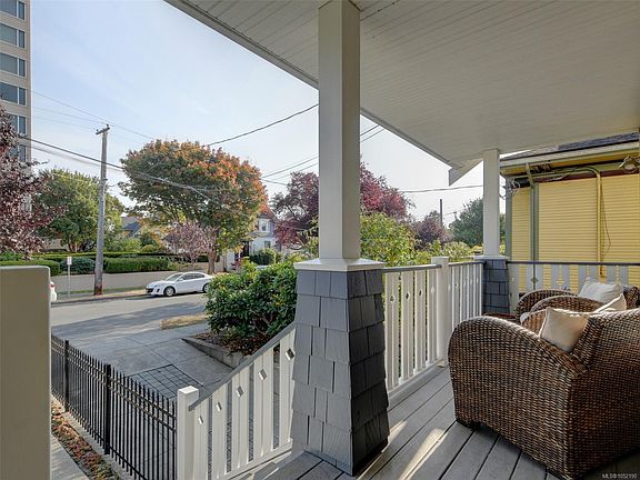 3rd image of 134 Clarence St