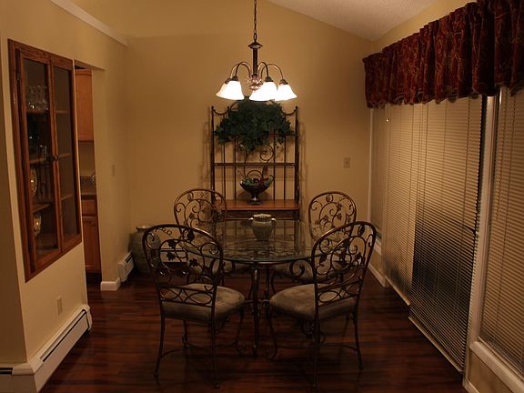 3rd image of 1155 Lakeside Dr APT 203