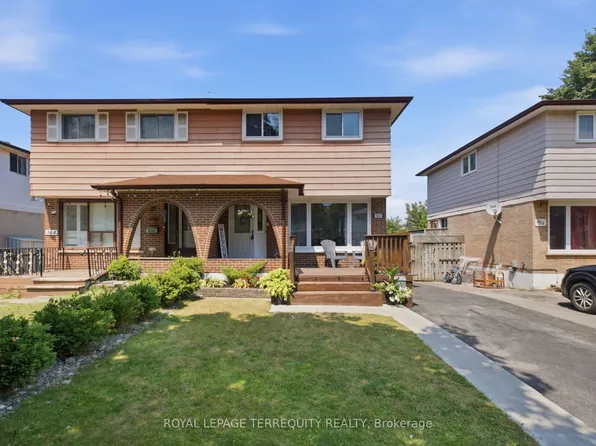 362 Durham Ct, Oshawa, ON L1J 1W9