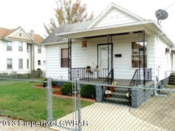 131 E 7th St, Wyoming, PA 18644