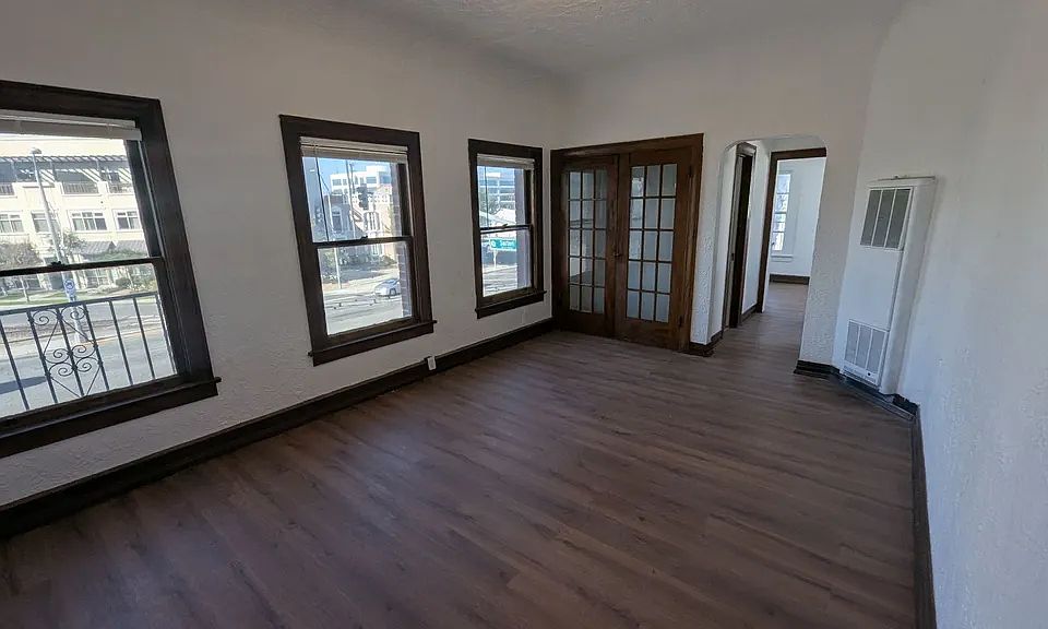 1st image of 2014 Torrance Blvd #211