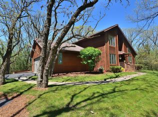 527 Thomas Rd, Wales, WI 53183