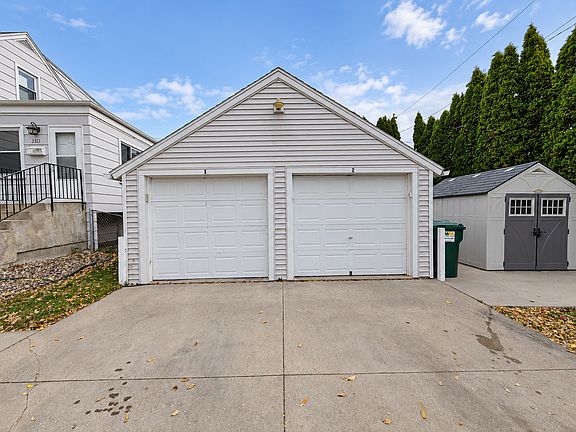 4th image of 2311 18 1/2 Ave NW
