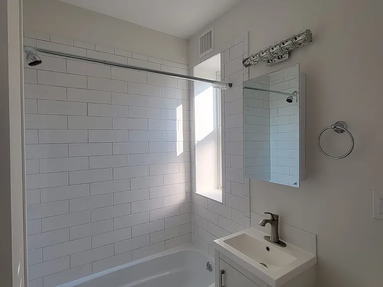 110 Brainerd Rd #10 — Photo 12